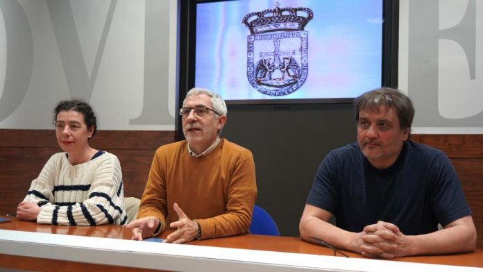 Imagen Rueda de prensa de IU Convocatoria por Oviedo
