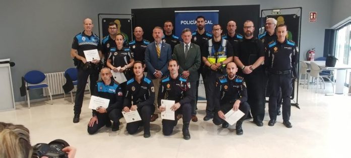 Imagen Clausura del primer curso para formadores en el manejo de táser en Asturias, impartido en el cuartel de la Policía Local