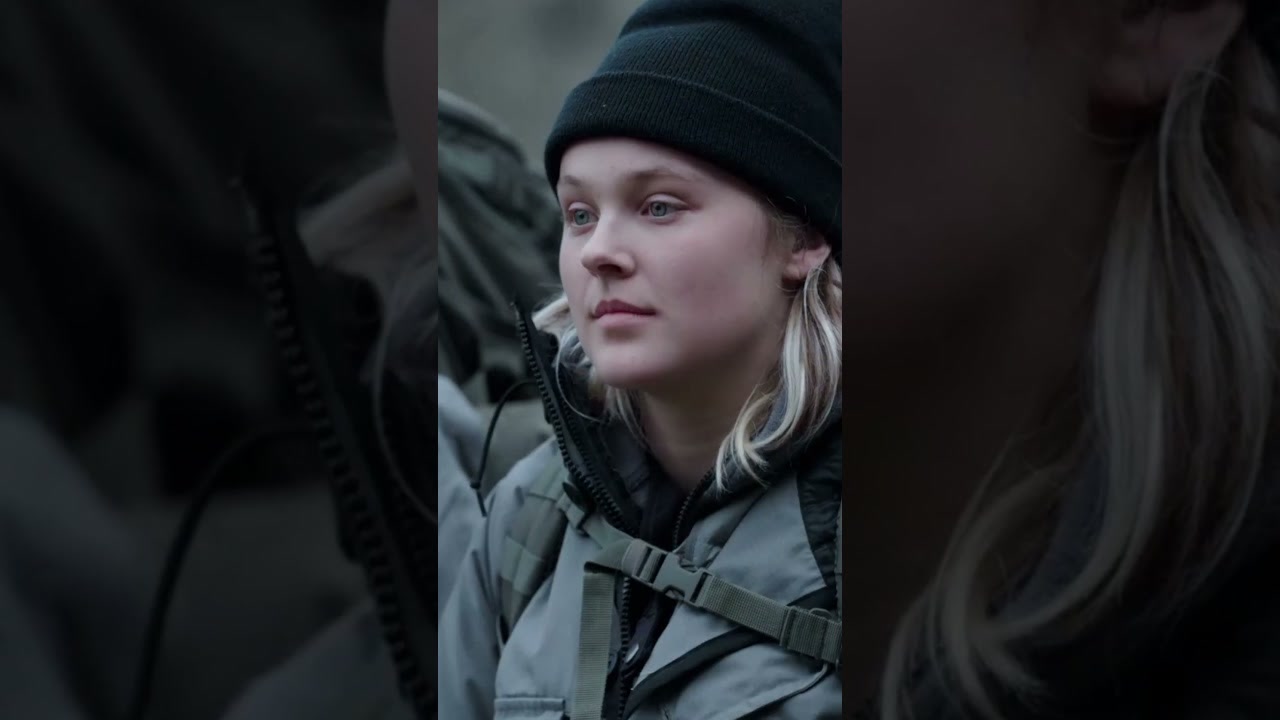 «¡Esto es un monstruo en mi espalda!» – Vídeo de Tara Reid y fuerzas especiales