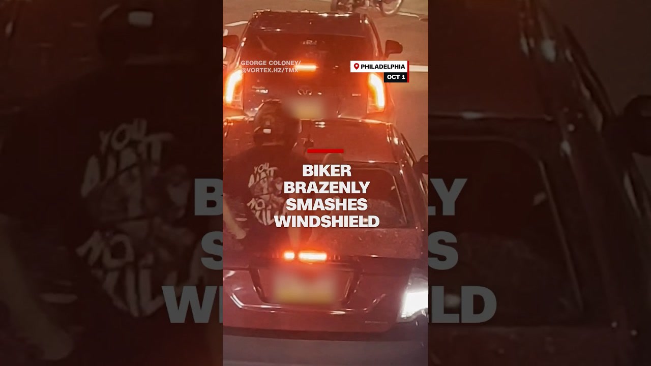 Motorista rompe descaradamente el parabrisas