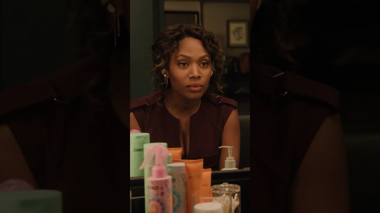 Chris se toma en serio los negocios. Video: #TheMorningShow #Shorts.