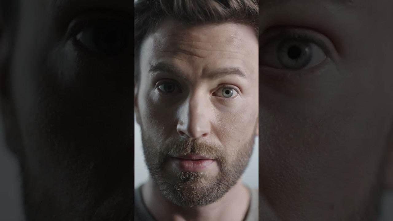 Bloops. Vídeo divertido de #Ghosted con Chris Evans y Ana de Armas.