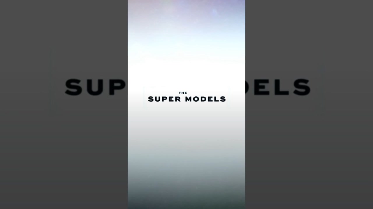 Vídeo: Las supermodelos Naomi, Cindy, Linda y Christy deslumbran. #Shorts.