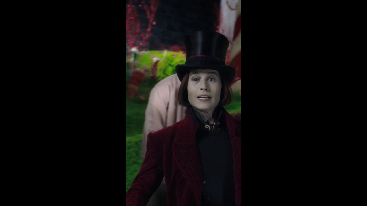 Ojalá poder regresar a los siete años y pasar el día en la fábrica de chocolate de #WillyWonka.