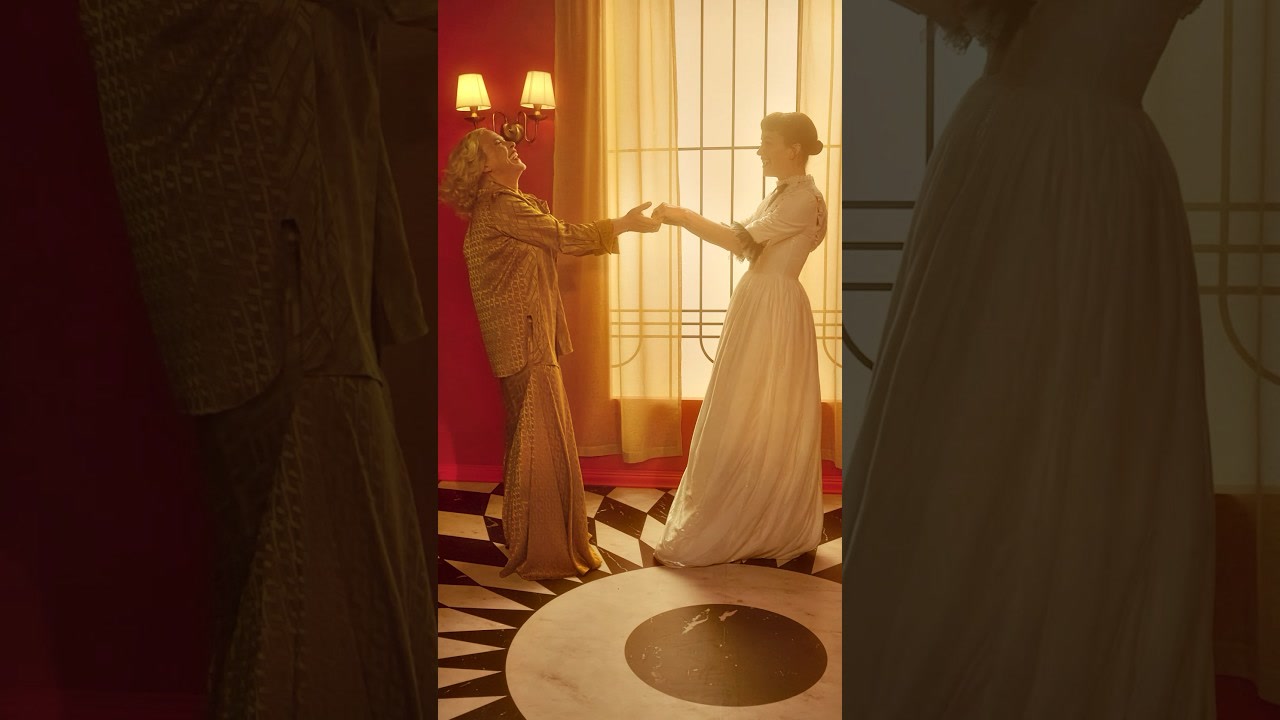 Patricia Arquette y Britt Lower desafiantes en los 75º Emmys #Shorts.