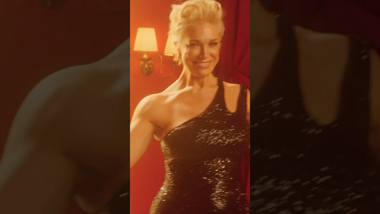 Hannah Waddingham en los 75th Emmys #Shorts.