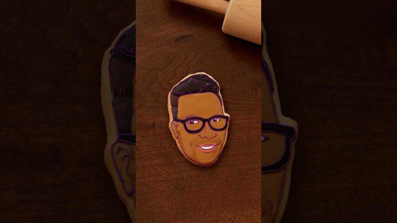 Leslie Odom Jr. suena más dulce que nunca en «Hannah Waddingham: Casa para Navidad»