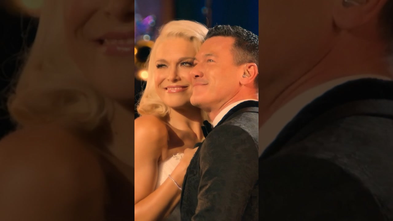 EL ENCANTO DE HANNAH WADDINGHAM Y LUKE EVANS EN SHORTS