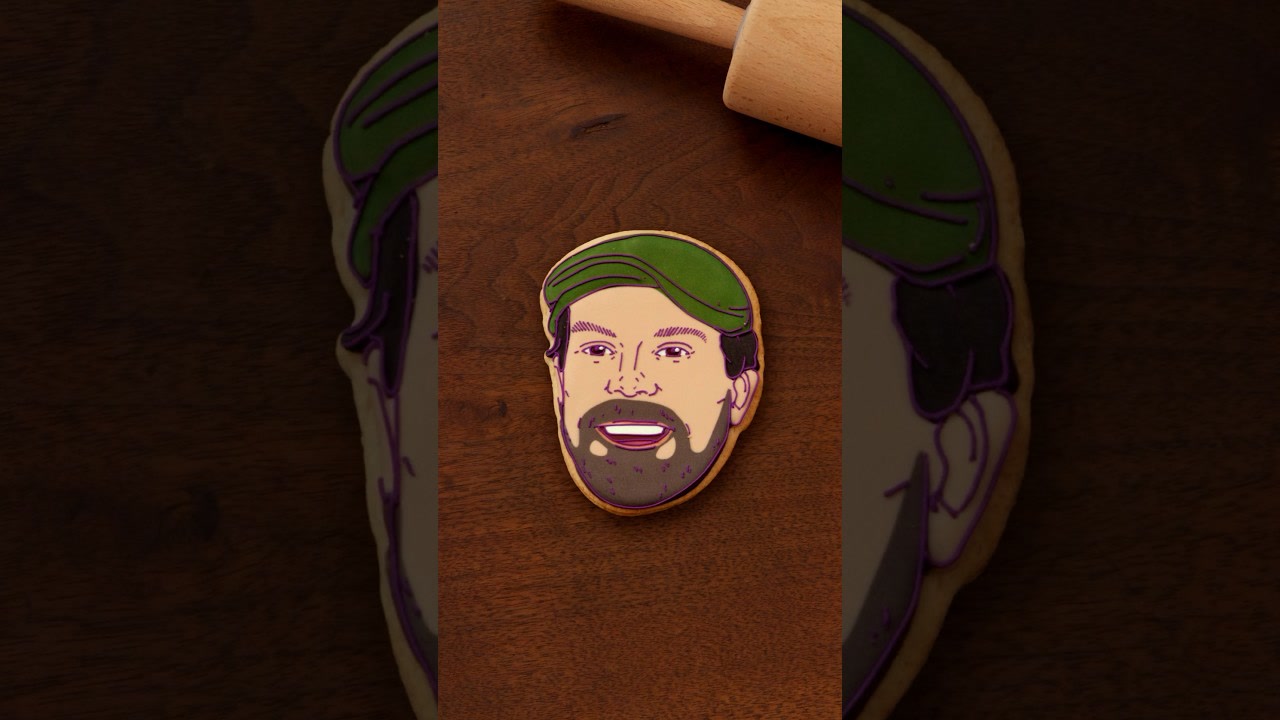 Jason Sudeikis hace galletas casi tan buenas como sus galletas. #NavidadEnCasaDeHannah