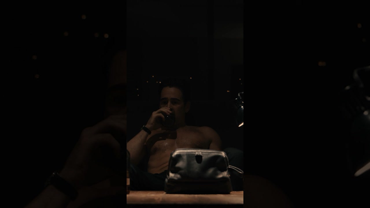 COLIN FARRELL, EL MEJOR EN LIMPIAR HERIDAS. ¡#AZÚCAR!