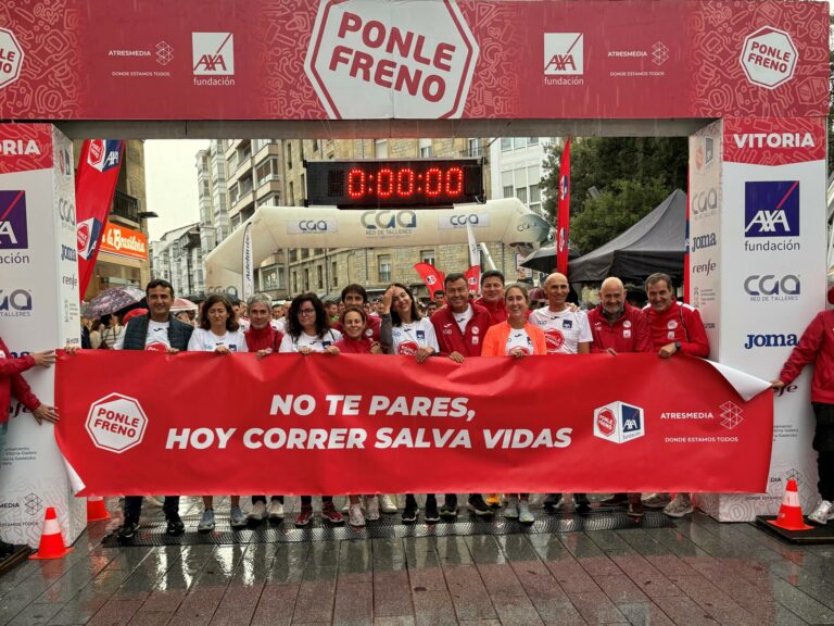 Más de 1.000 personas logran un récord de recaudación en el Circuito de Carreras de PONLE FRENO en Vitoria-Gasteiz