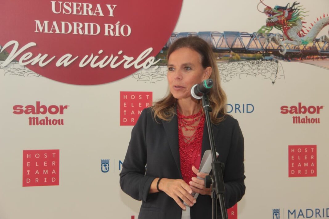 Almudena Maíllo en la presentación del encuentro gastronómico 