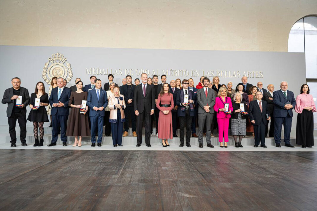 Foto de familia del acto