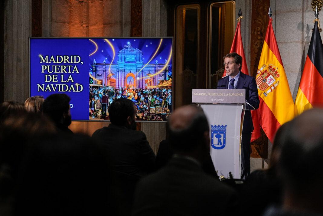 El alcalde de Madrid, José Luis Martínez-Almeida, durante el acto de presentación de la programación navideña