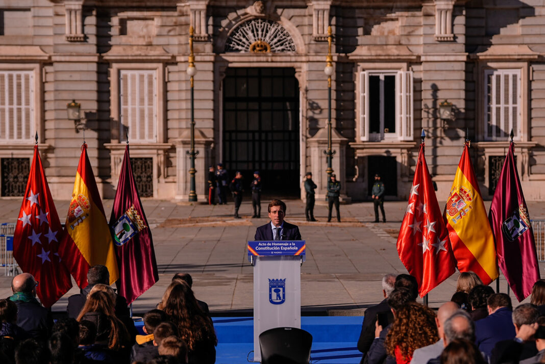 Acto institucional del Ayuntamiento con motivo del Día de la Constitución