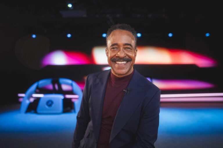 BMW presenta magia de Las Vegas en CES 2025 con el debut de su nueva interfaz para la Neue Klasse