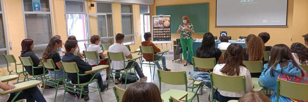 Imagen de El Cabildo afianza su cooperación con el alumnado del Programa de Estímulo del Talento Matemático