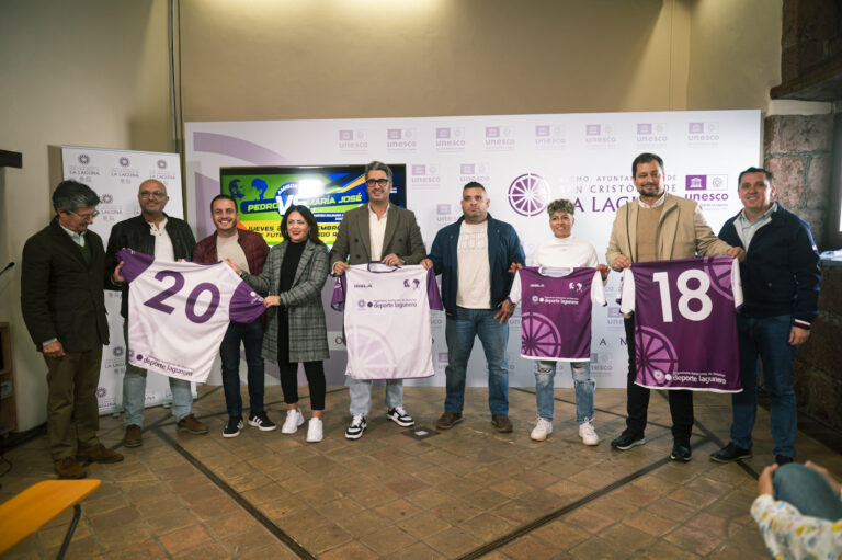 La Laguna se une a la lucha contra el cáncer en un emocionante partido solidario