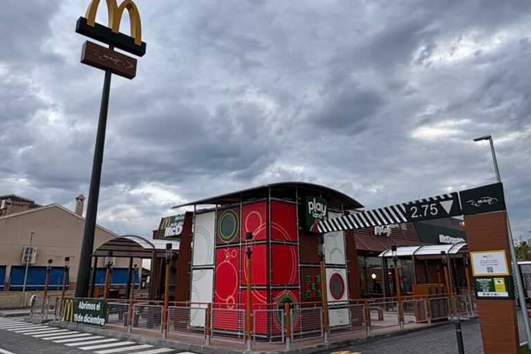 McDonald’s inaugura su primer restaurante en Los Alcázares y reafirma su compromiso con la Región de Murcia
