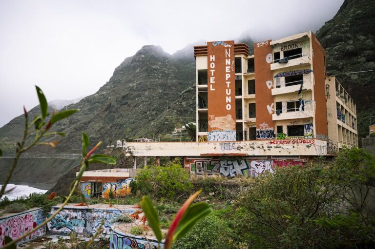 Ayuntamiento de San Cristóbal de La Laguna destinará más de 730.000 euros para demoler el Hotel Neptuno en 6 meses