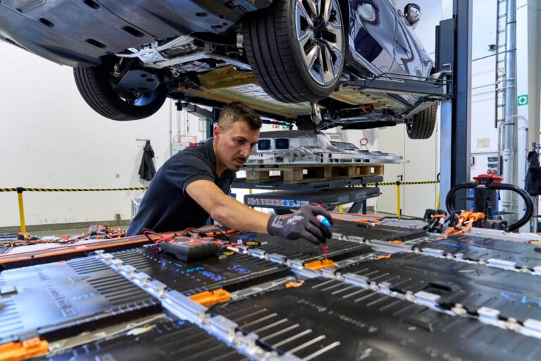 BMW Group logra un éxito en economía circular con baterías de alta tensión