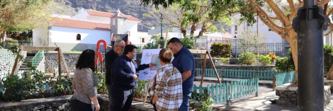 Imagen de Cabildo y Ayuntamiento de Valle Gran Rey inician los trabajos de mejora del Parque Infantil de Borbalán