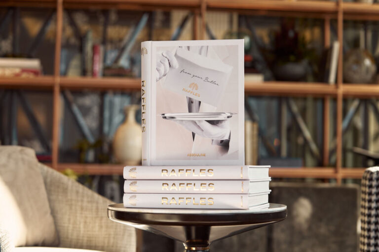 Raffles Hotels & Resorts y Assouline presentan «Raffles: From Your Butler»