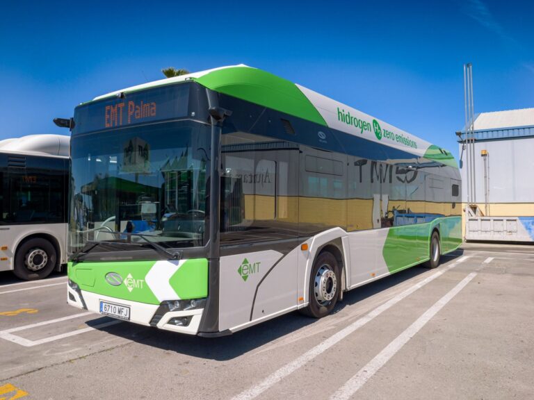 EMT Refuerza Líneas de Autobús para Fira del Ram y Partido en Son Moix