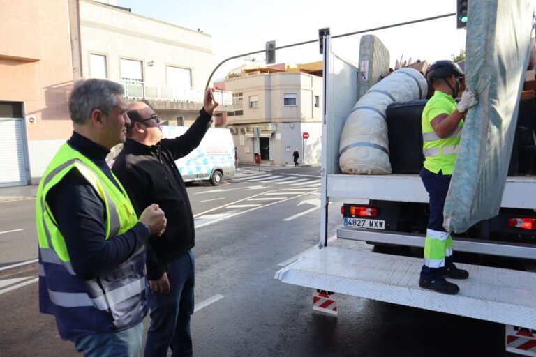 Operativo de Limpieza Intensivo en La Candelaria Mejora Espacios Urbanos