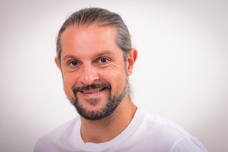 Taller de Luis O’Malley en La Laguna: Aprende a Adaptar Textos al Teatro