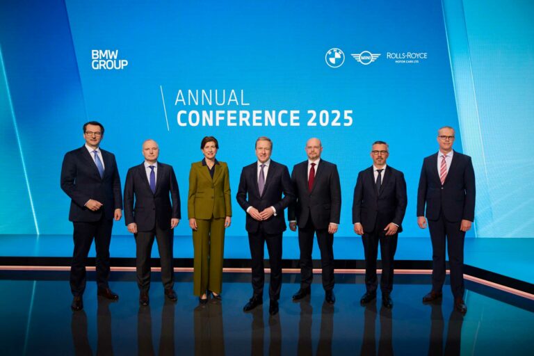 BMW Group Anuncia Crecimiento y Nuevas Innovaciones para 2025