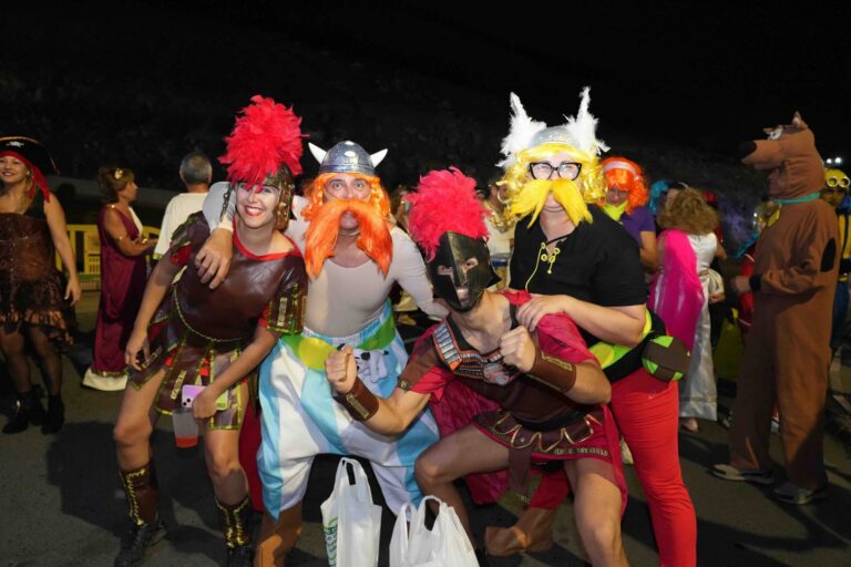 Disfruta del Color y Ritmo en la Cabalgata del Carnaval Costa Mogán 2025