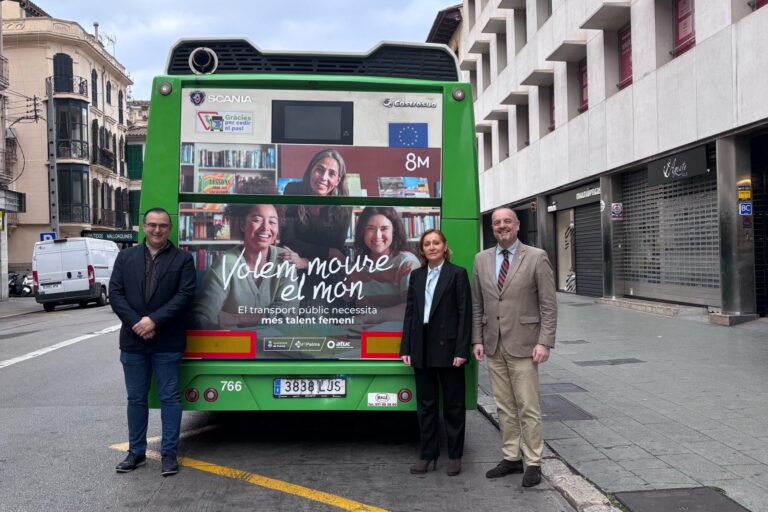 EMT Palma impulsa campaña para atraer talento femenino al transporte público
