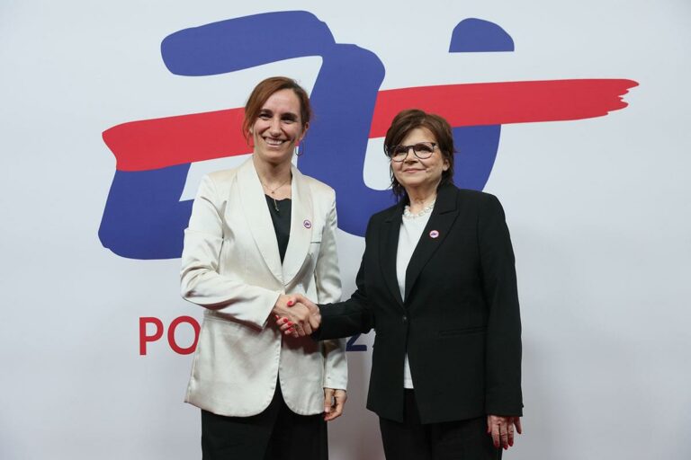 La ministra en el evento