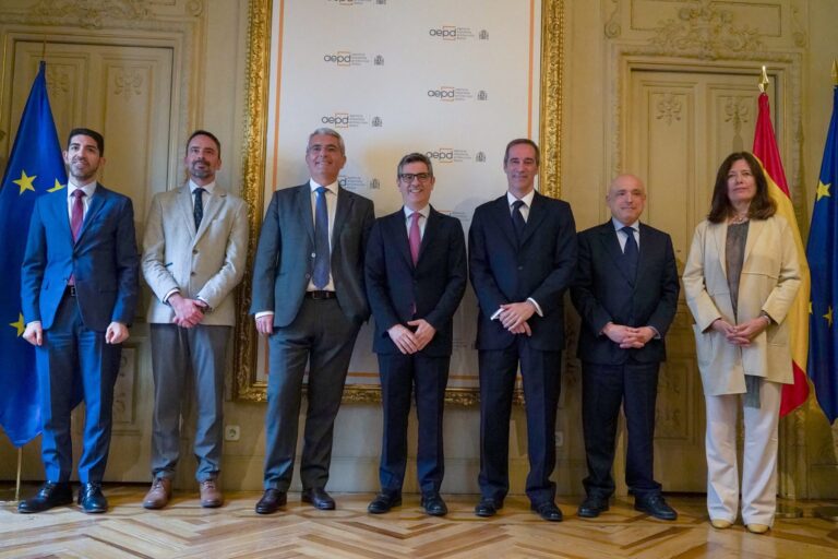 Nuevos líderes en la AEPD: Desafíos tecnológicos y protección de datos