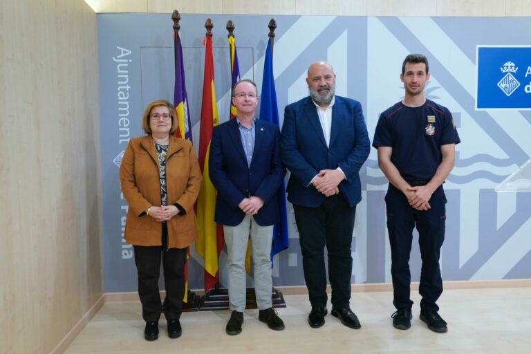 Palma Convoca 90 Nuevas Plazas de Empleo, 20 para Bombers: Oportunidad Única