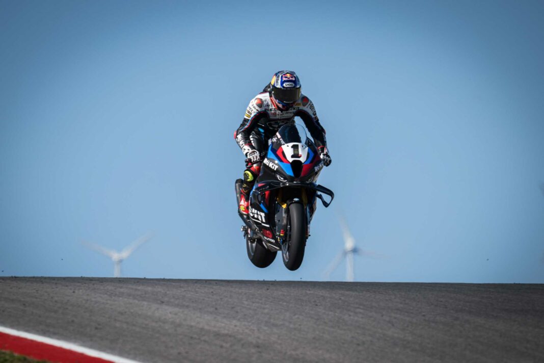 Toprak Razgatlioglu Domina en Portimão: Tres Victorias y Nuevos Récords