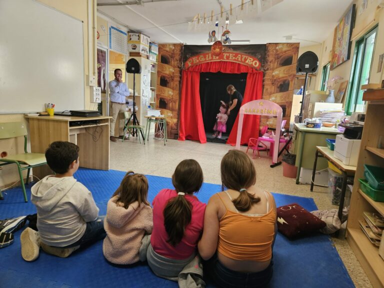 CEIP Las Carboneras Potencia el Teatro Infantil con ‘Peque Teatro’