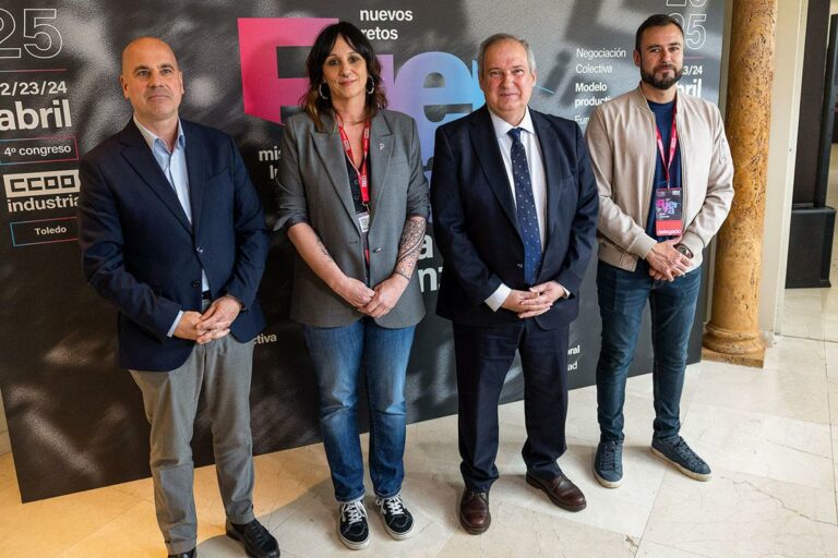 El ministro de Industria y Turismo, Jordi Hereu, y la secretaria general de CCOO de Industria, Garbiñe Espejo