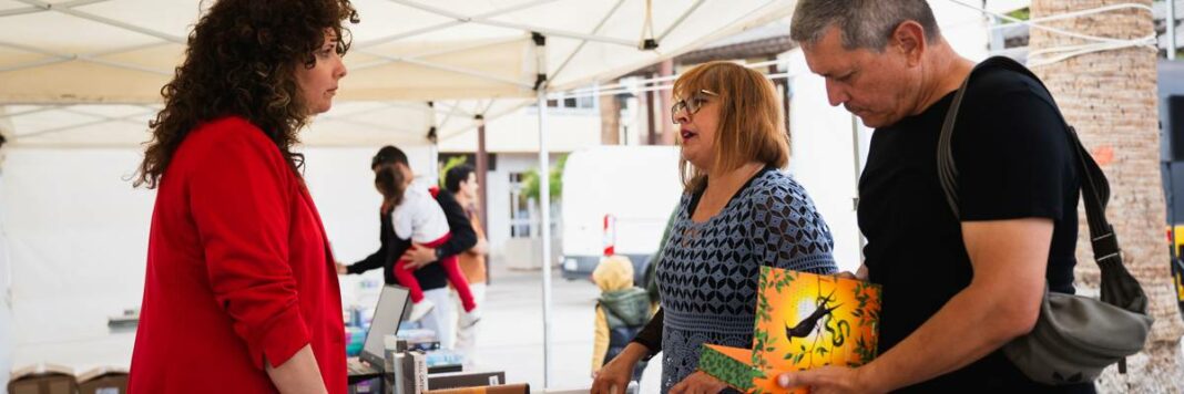 Imagen de La Gomera celebra una nueva jornada de la Feria Insular del Libro en torno al teatro y la literatura