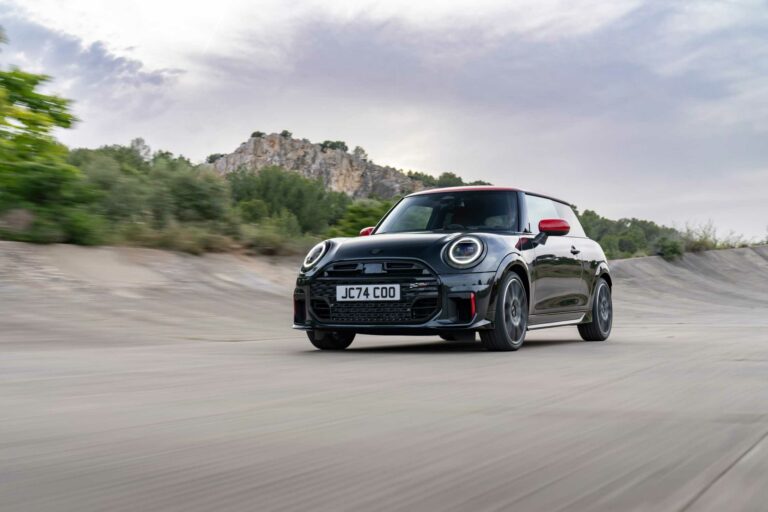MINI Revela su Futuro: Novedades Eléctricas y el Legado de John Cooper Works en Auto Shanghai 2025