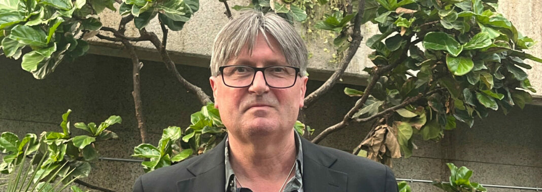 City of London pays tribute to Simon Armitage