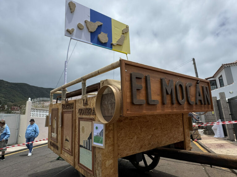 Tegueste celebra el Día del Carretero con un desfile lleno de tradición y arte
