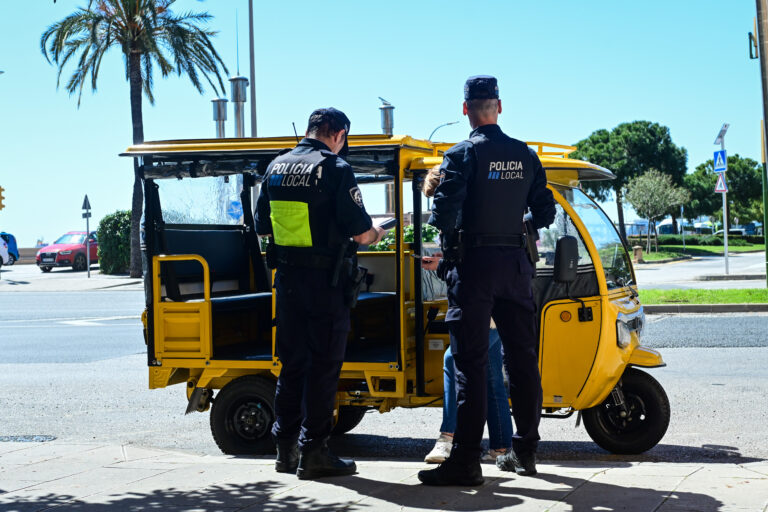 Cómo el Ajuntament de Palma Combate el Transporte Ilegal de ‘Tuk Tuk’