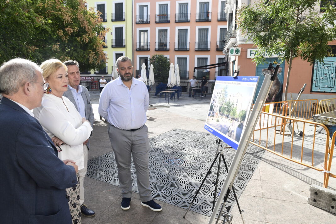 Visita a las obras de remodelación de la plaza del Rastrillo y su entorno